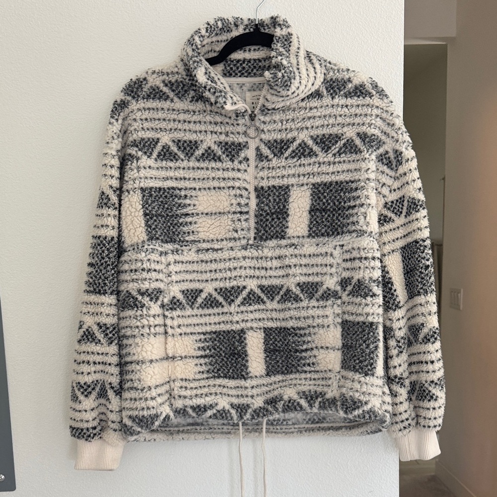 Billabong Black and Cream Zip Up Sweater